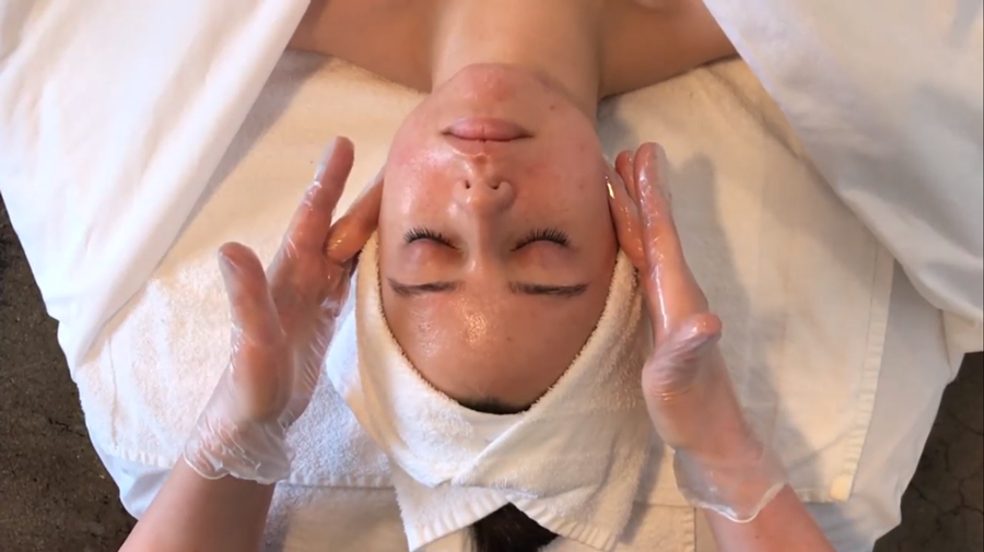 facial acupressure massage